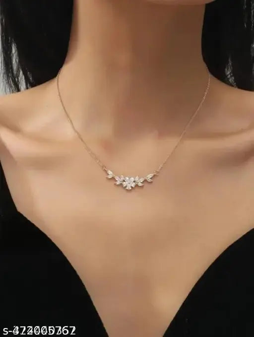 Sizzling Glittering Women Necklaces & Chains